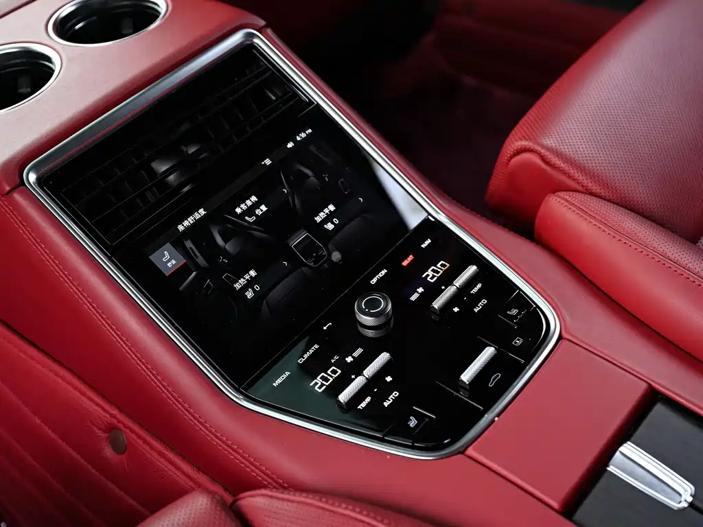 Porsche Panamera — фото 11