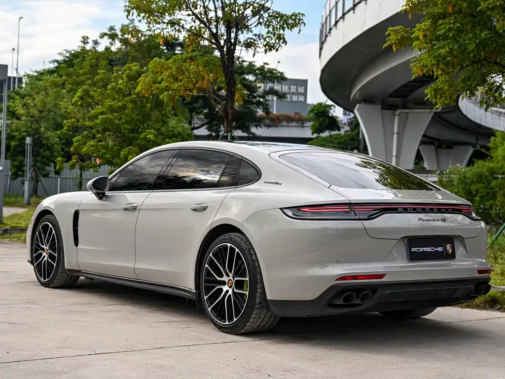 Porsche Panamera — фото 4