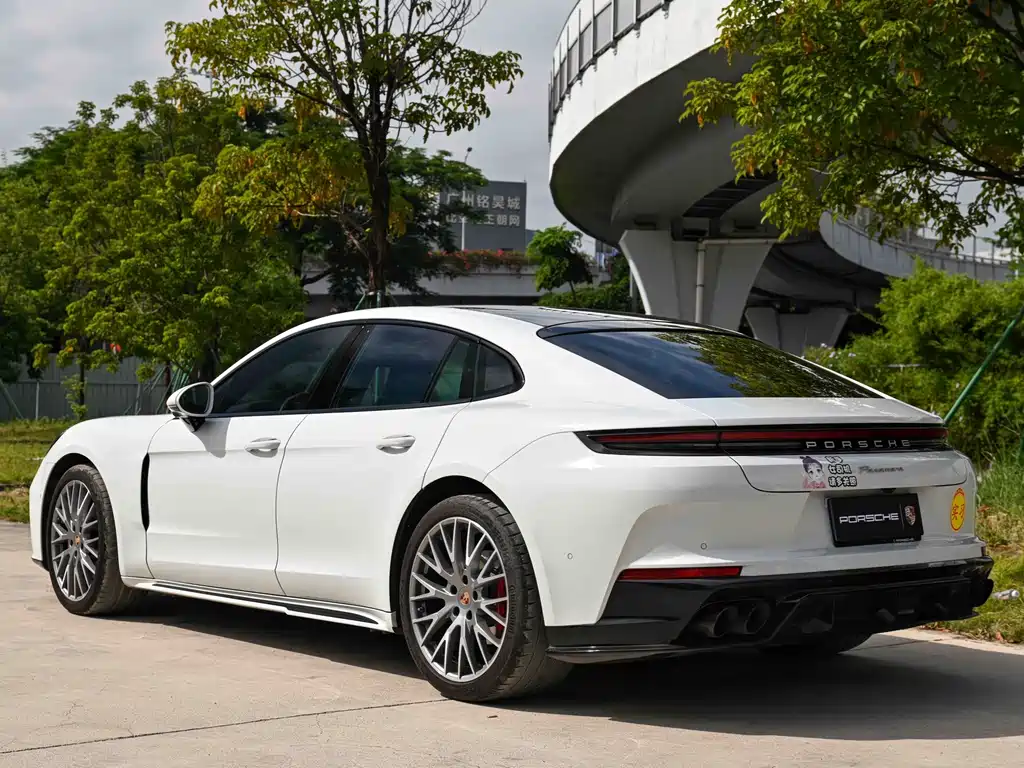 Porsche Panamera — фото 4