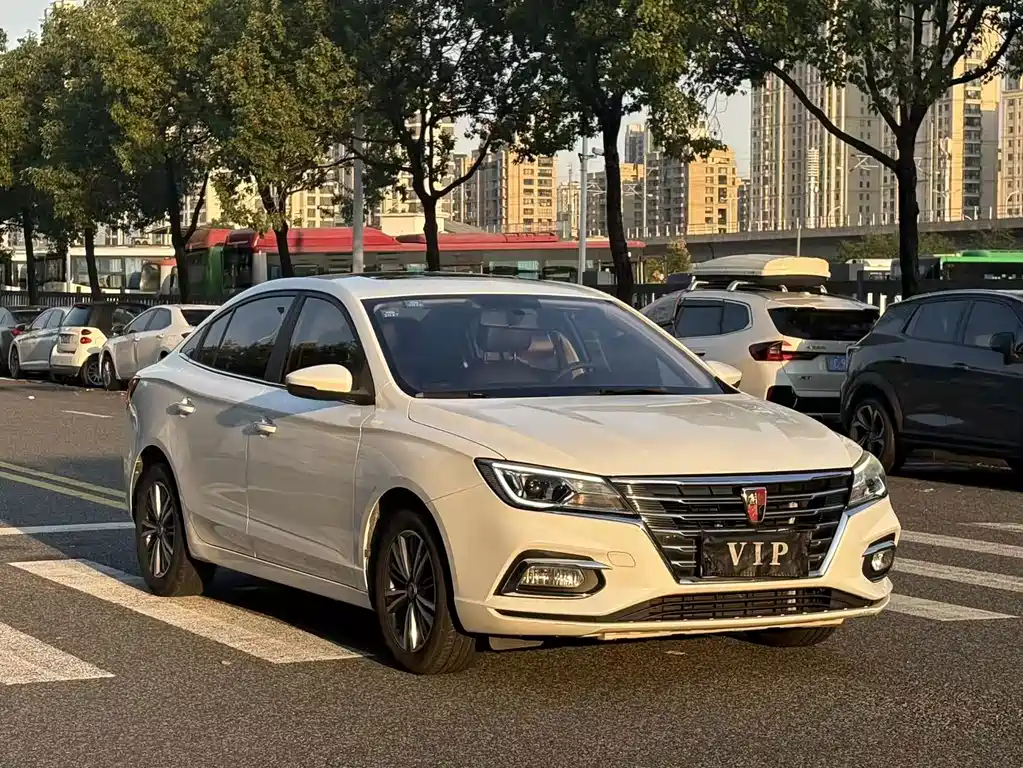 Roewe i5 — фото 3
