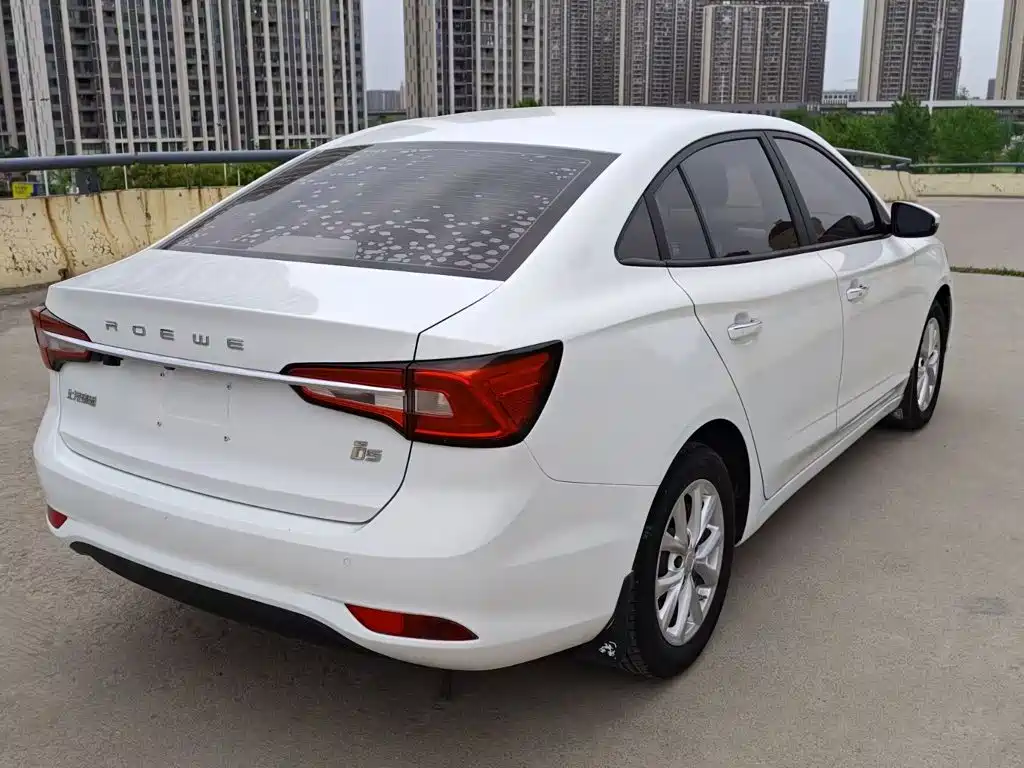 Roewe i5 — фото 11