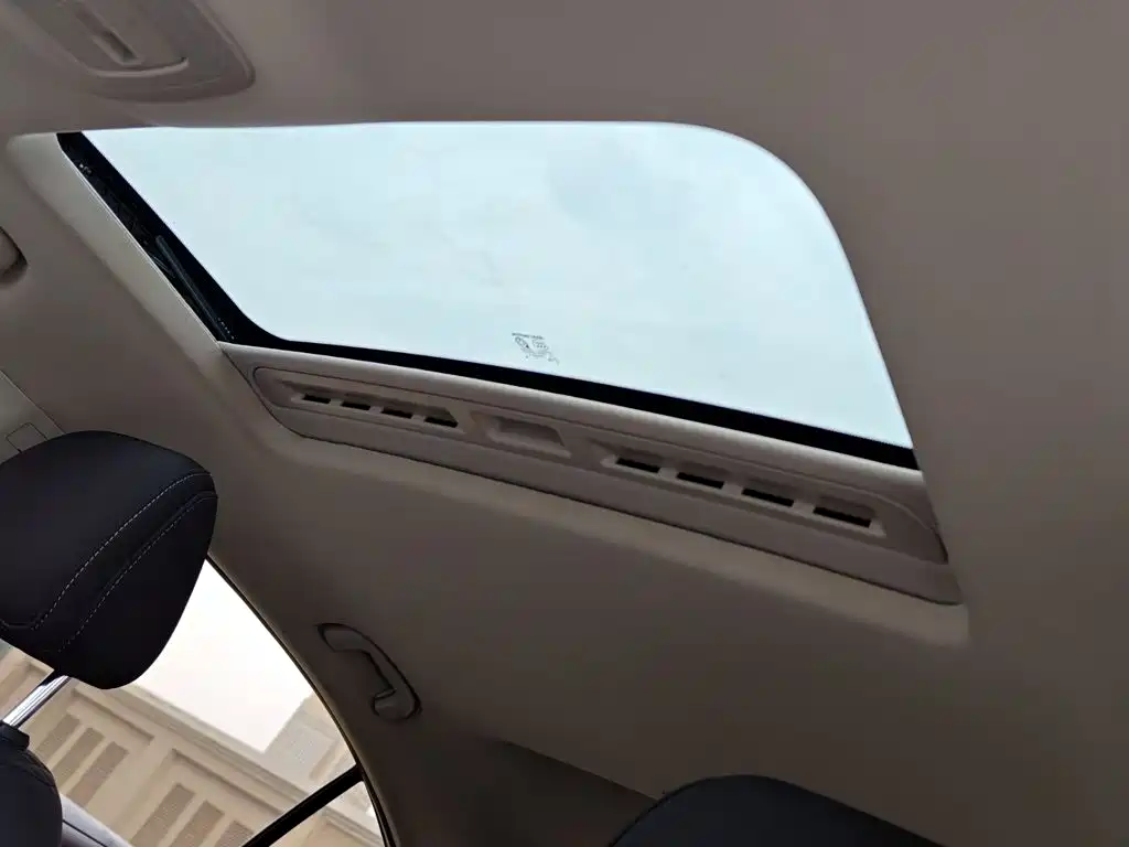 Roewe i5 — фото 17