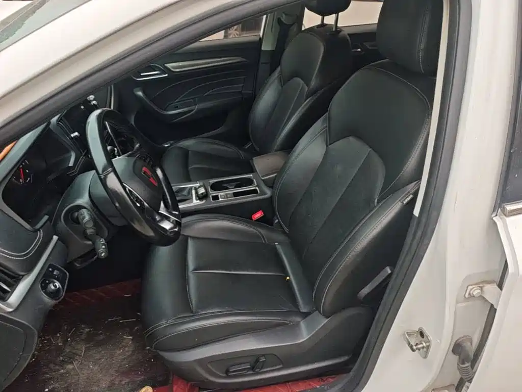 Roewe i6 Classic — фото 11