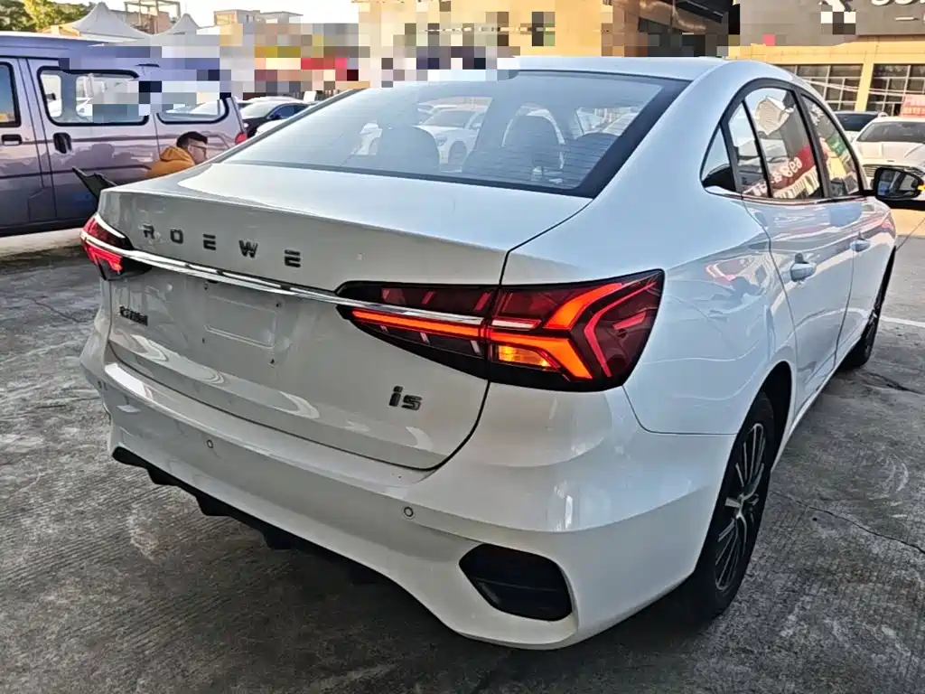 Roewe i5 — фото 6