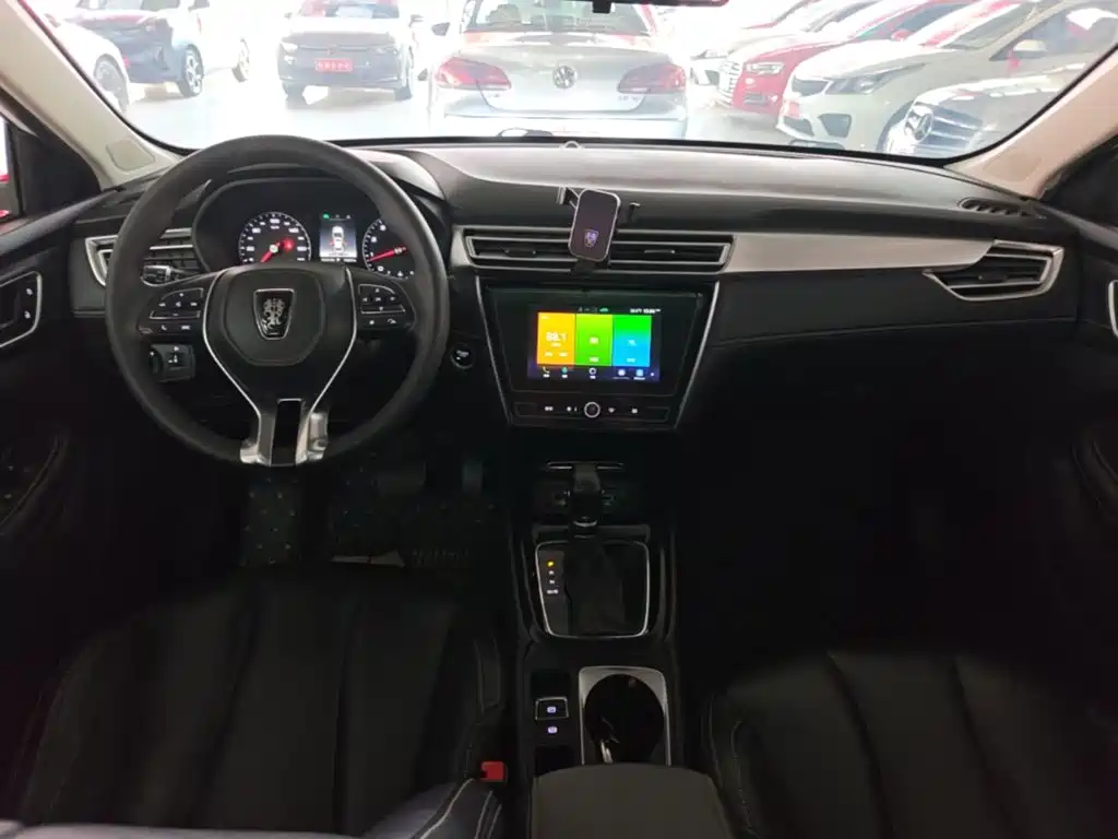 Roewe i5 — фото 10