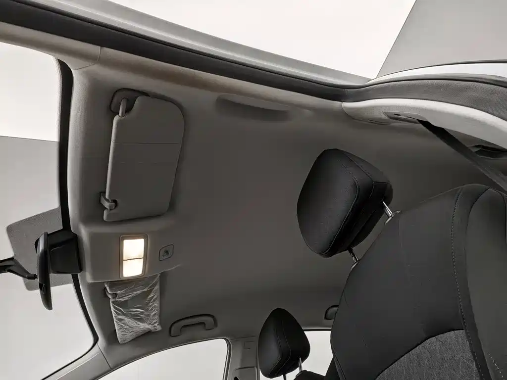Roewe i5 — фото 14