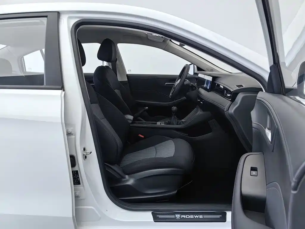 Roewe i5 — фото 23
