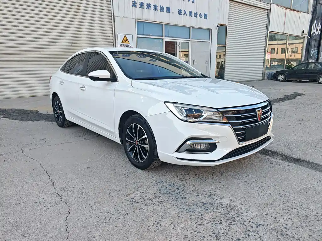 Roewe i5 — фото 3