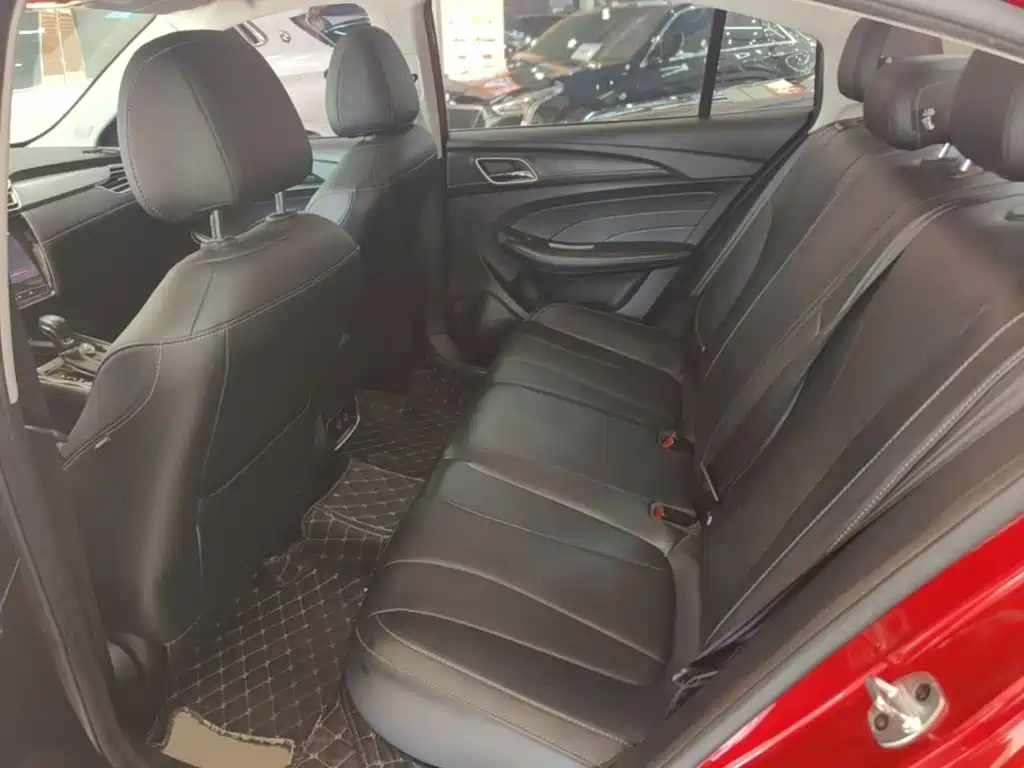 Roewe i5 — фото 17