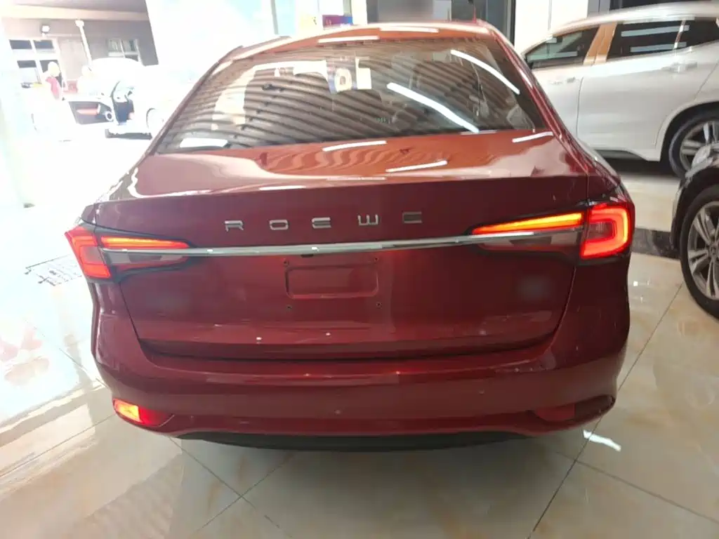 Roewe i5 — фото 6