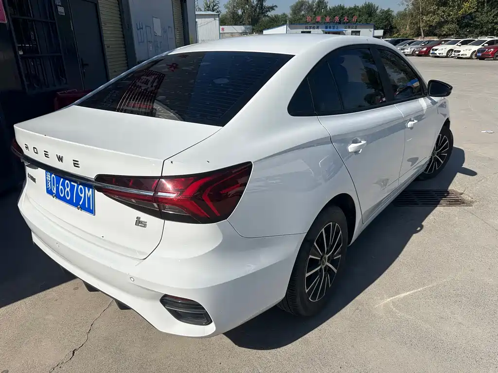 Roewe i5 — фото 10
