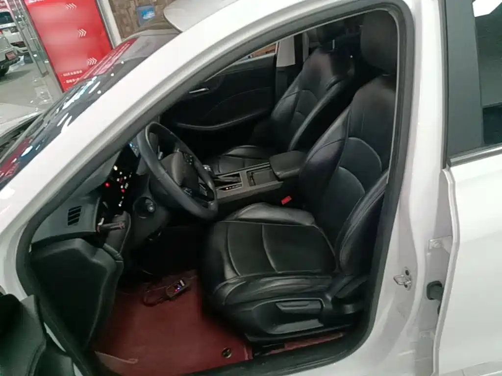Roewe i5 — фото 15