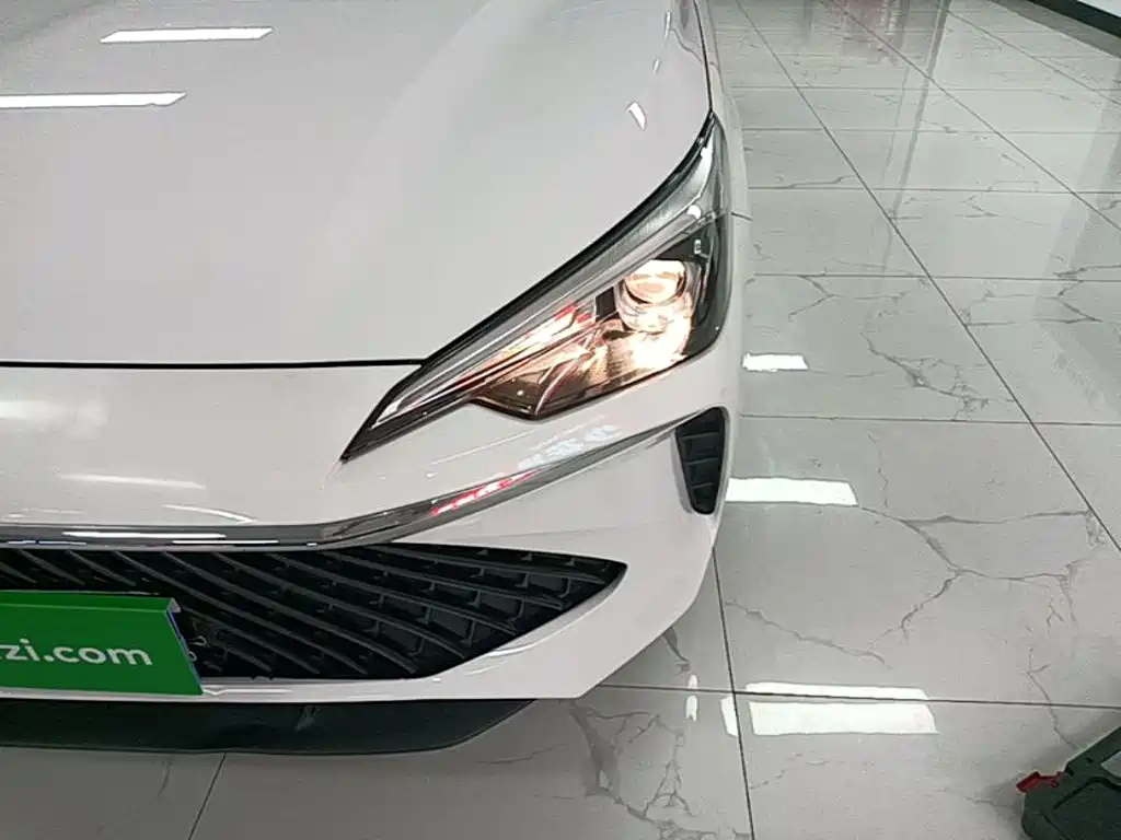 Roewe i5 — фото 24