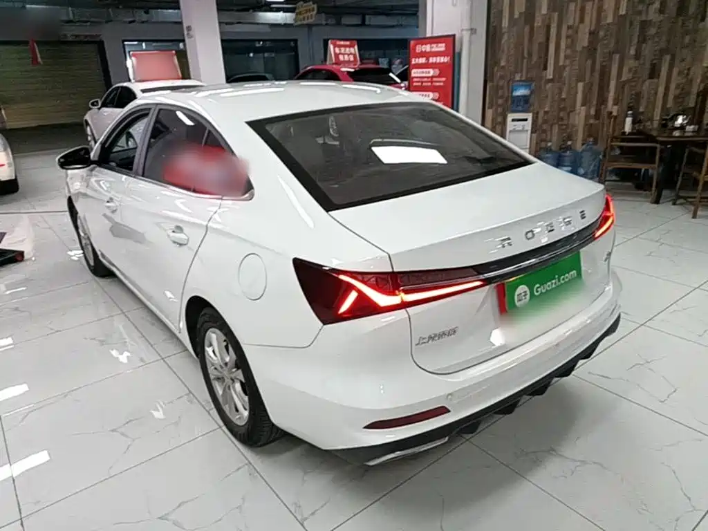 Roewe i5 — фото 5