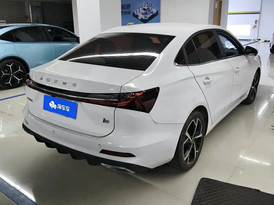 Roewe i5 — фото 3