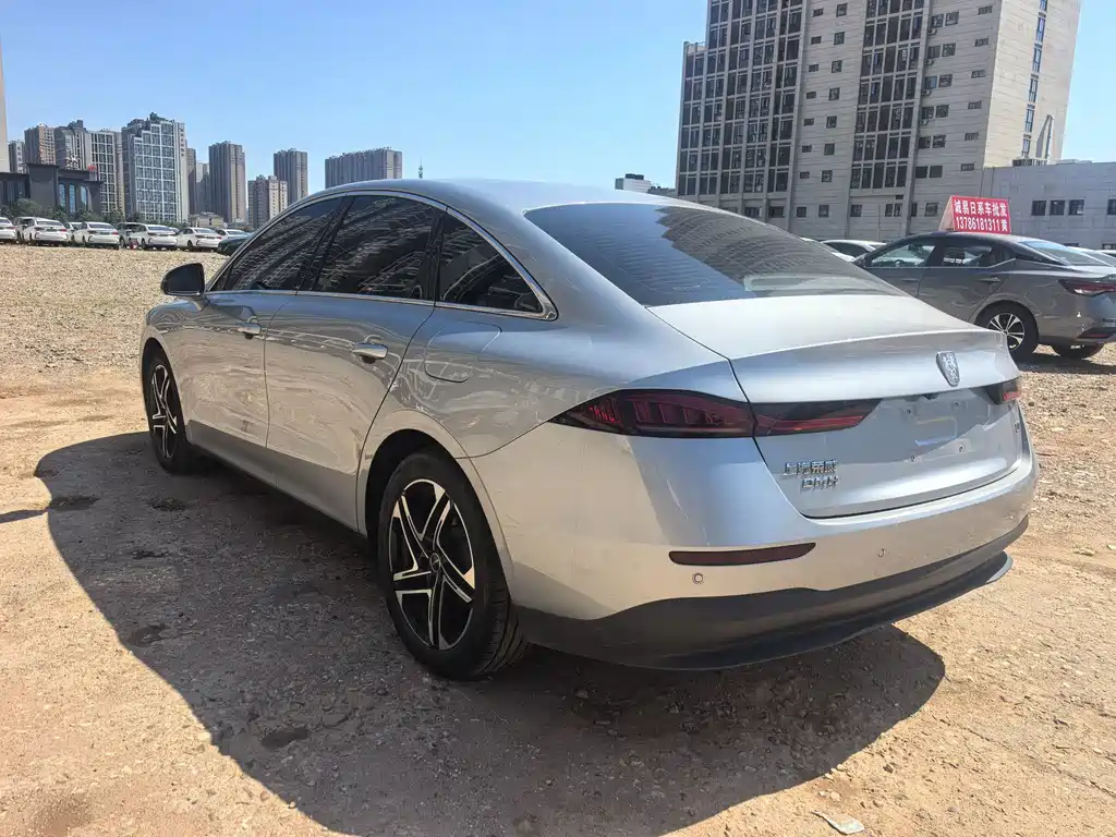 Roewe D7 — фото 3