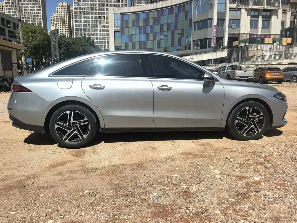 Roewe D7 — фото 6