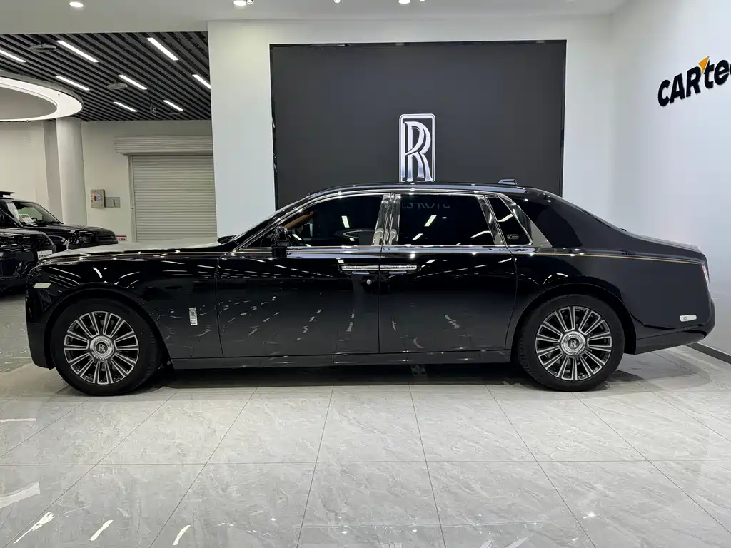 Rolls-Royce Phantom — фото 20