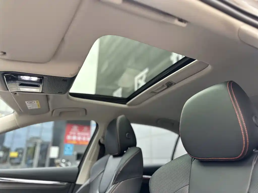 Skoda Octavia — фото 13