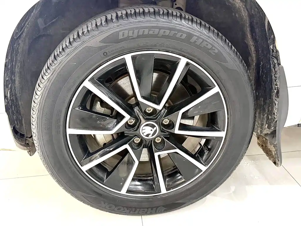 Skoda Karoq — фото 17