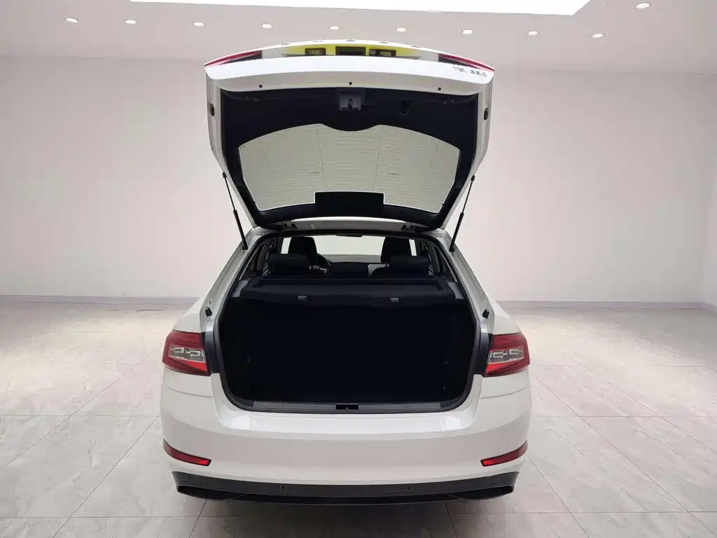 Skoda Octavia — фото 13