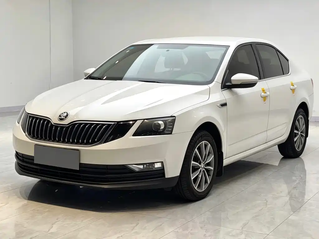 Skoda Octavia — фото 3