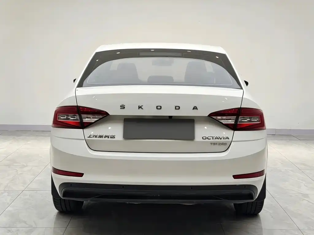Skoda Octavia — фото 6