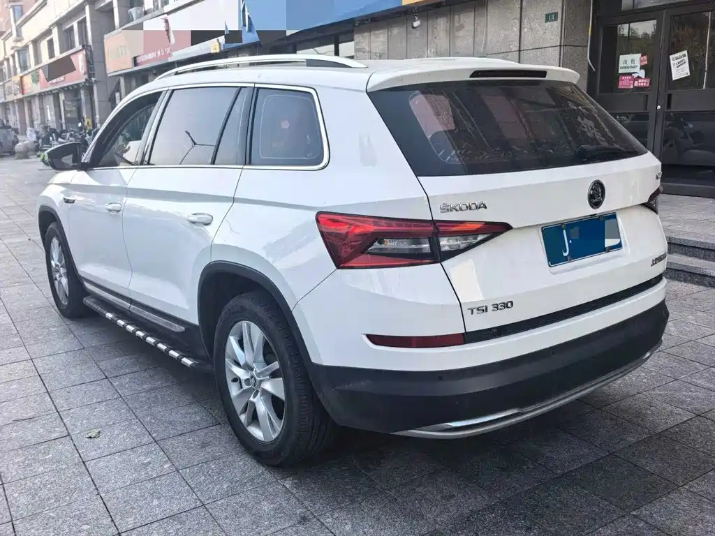 Skoda Kodiaq — фото 4