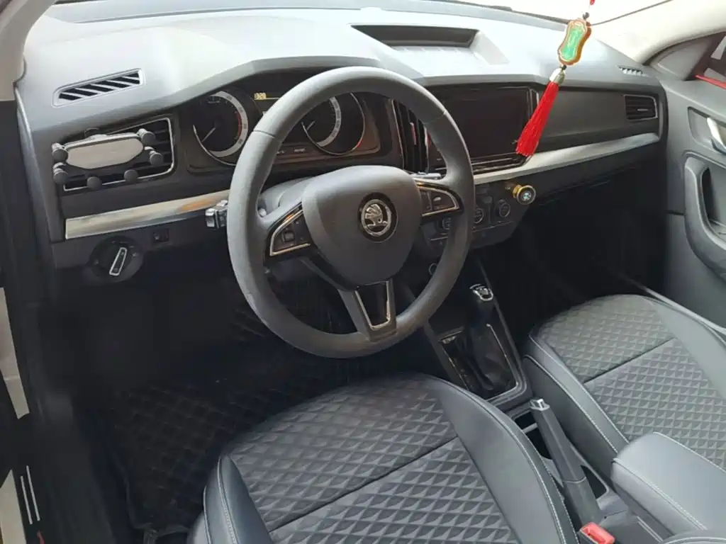 Skoda Kamiq — фото 10