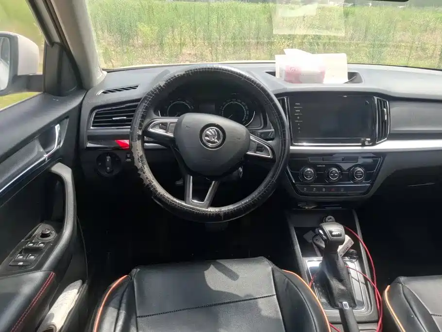 Skoda Kamiq — фото 15