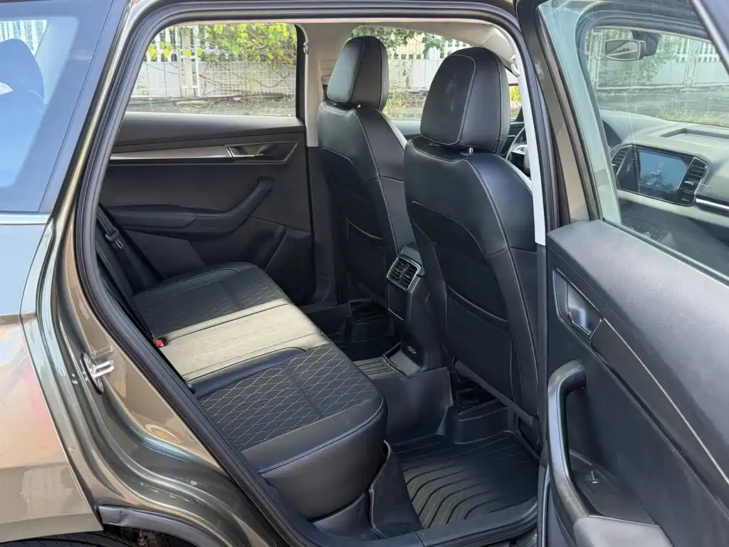 Skoda Karoq — фото 13