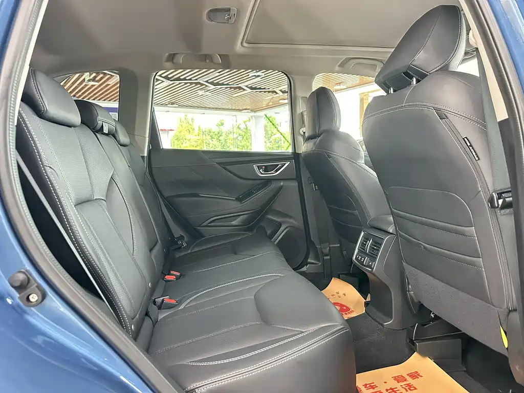 Subaru Forester — фото 4