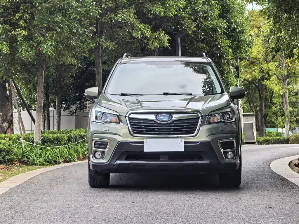 Subaru Forester — фото 2