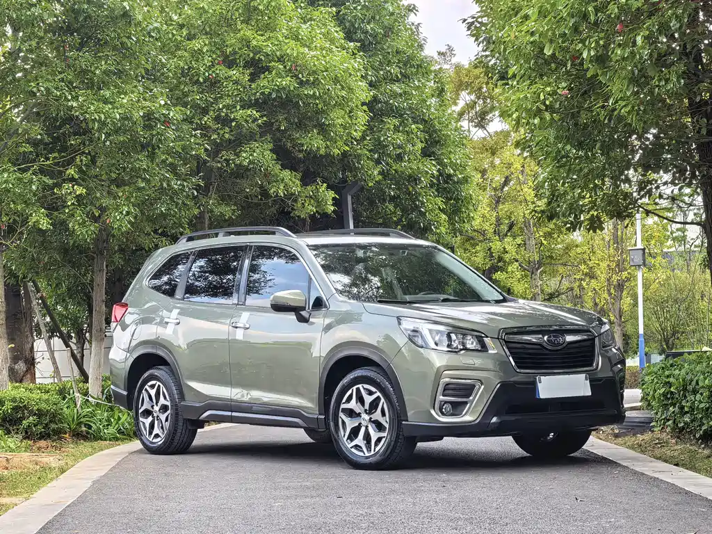 Subaru Forester — фото 3