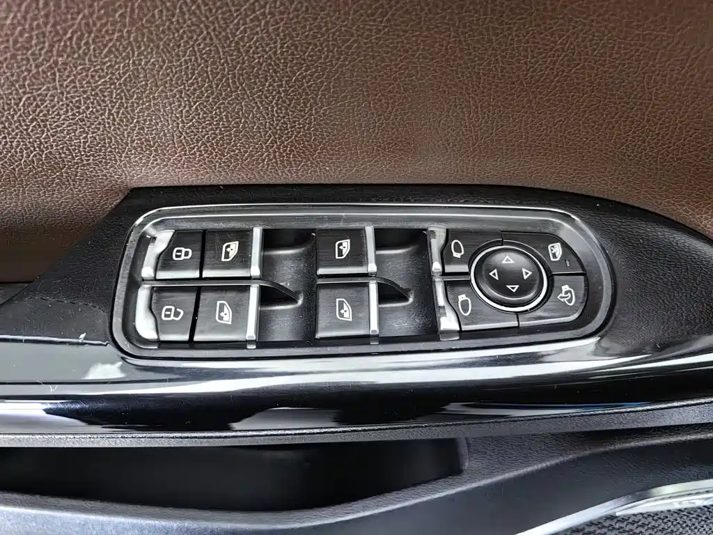 TRAUM S70 — фото 9