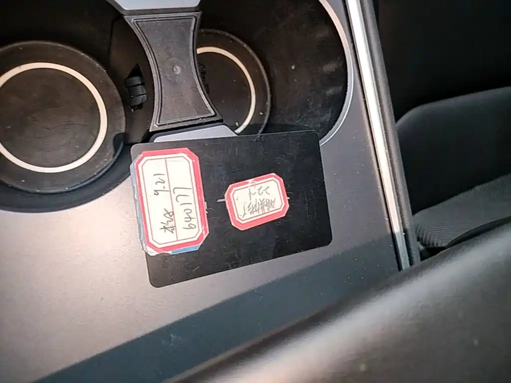 Tesla Model Y — фото 13