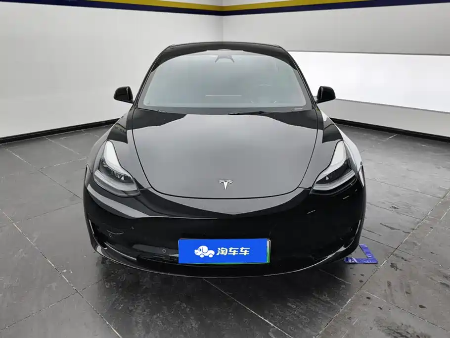 Tesla Model 3 — фото 2