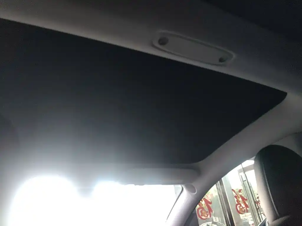 Tesla Model 3 — фото 14
