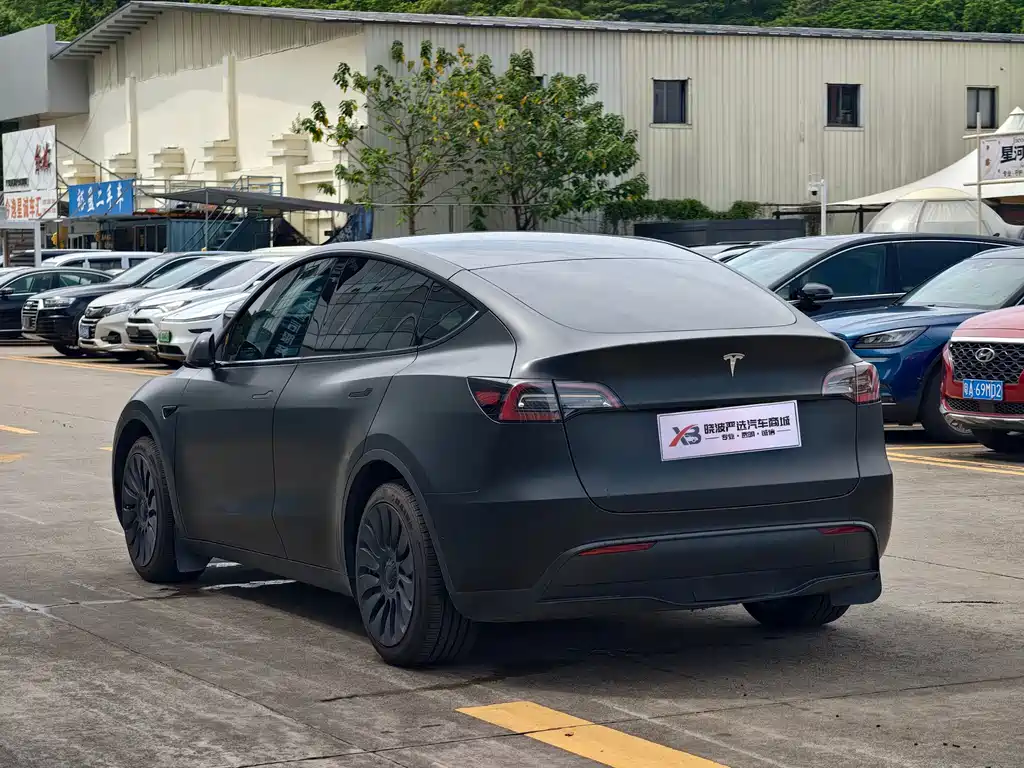 Tesla Model Y — фото 4