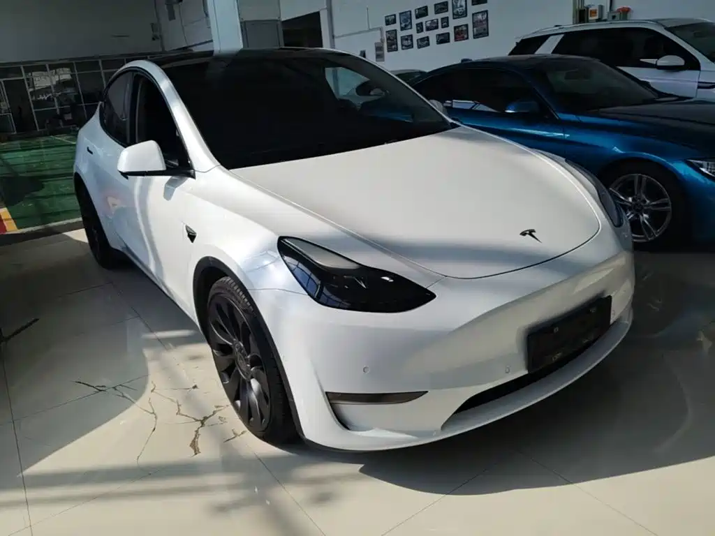 Tesla Model Y — фото 4