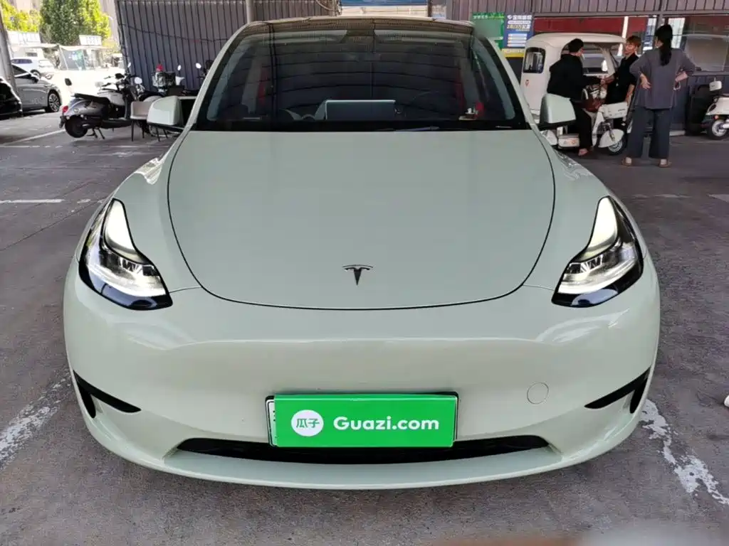 Tesla Model Y — фото 3