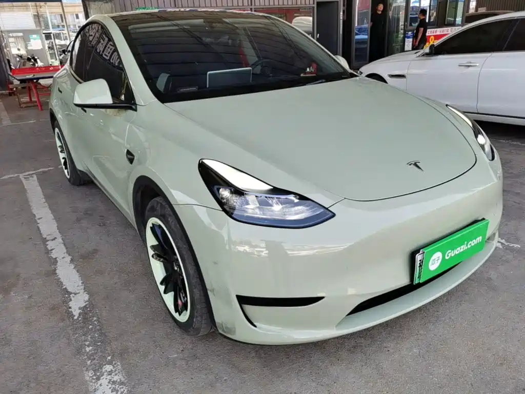 Tesla Model Y — фото 4