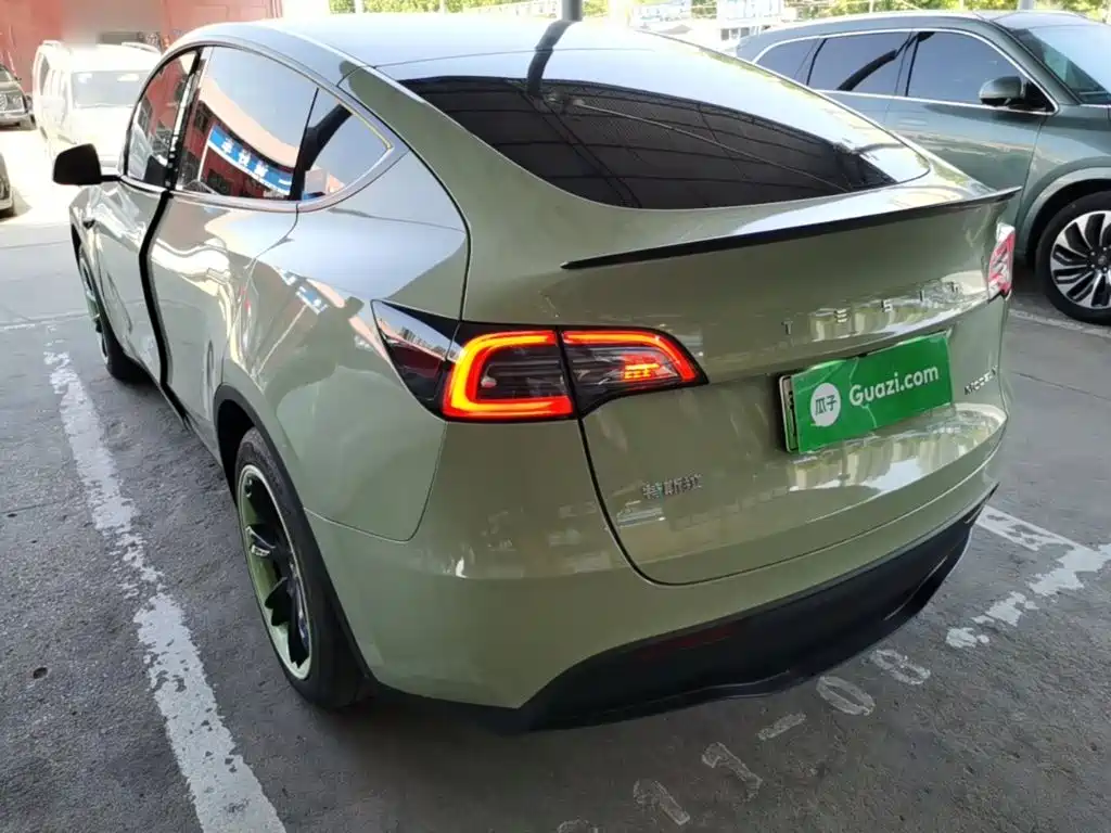 Tesla Model Y — фото 5