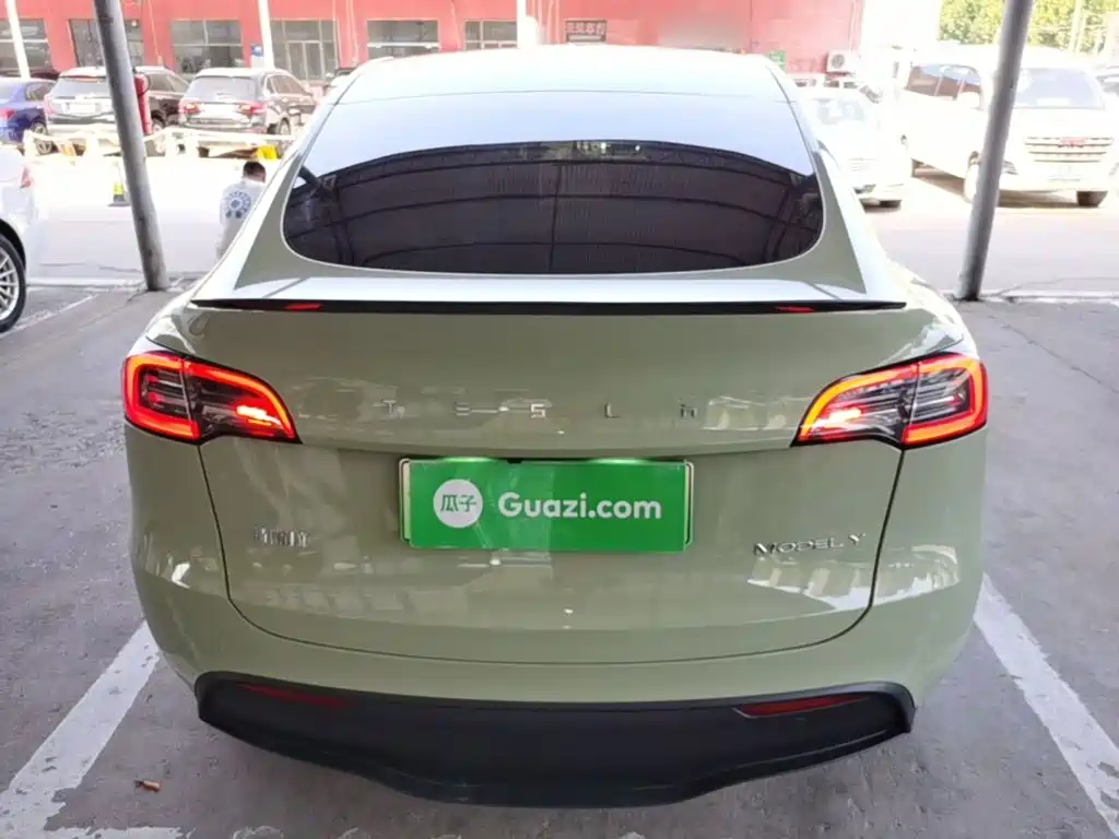 Tesla Model Y — фото 6
