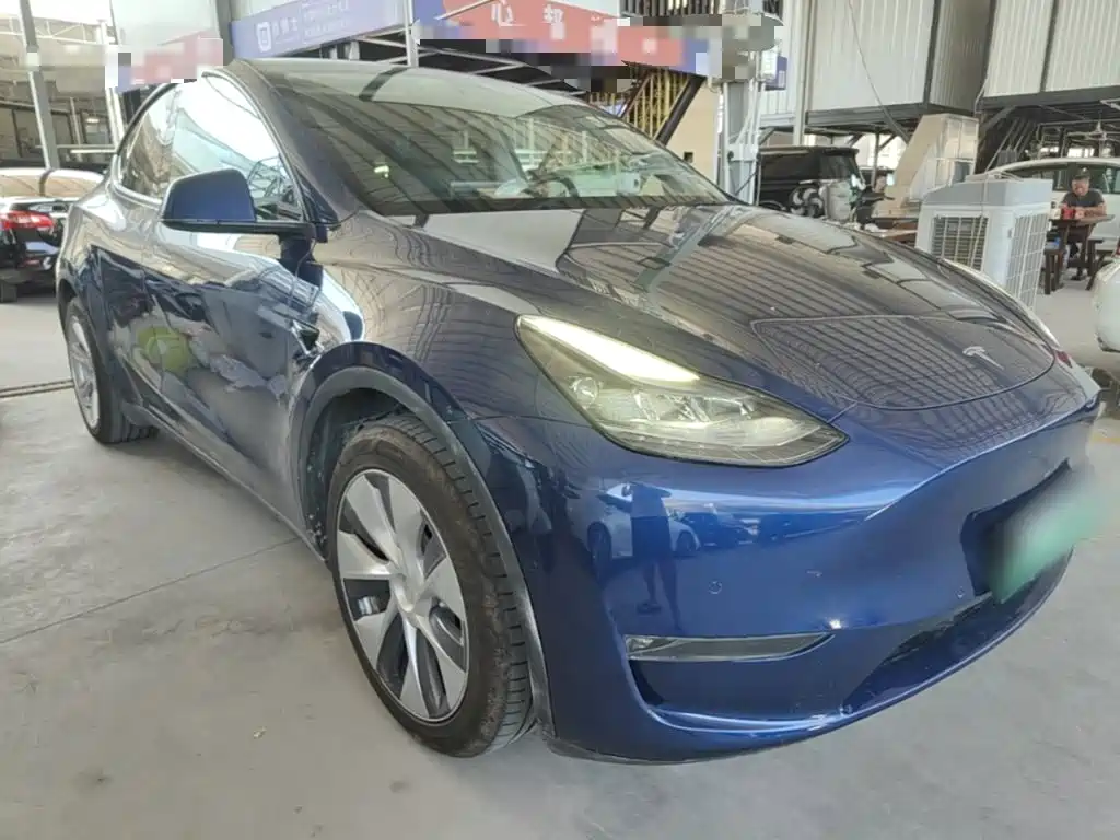 Tesla Model Y — фото 4