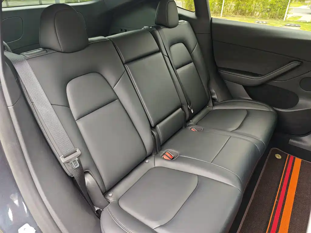 Tesla Model Y — фото 21