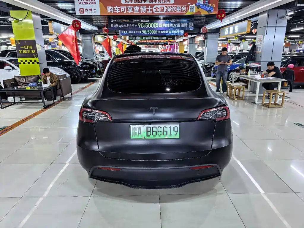 Tesla Model Y — фото 9