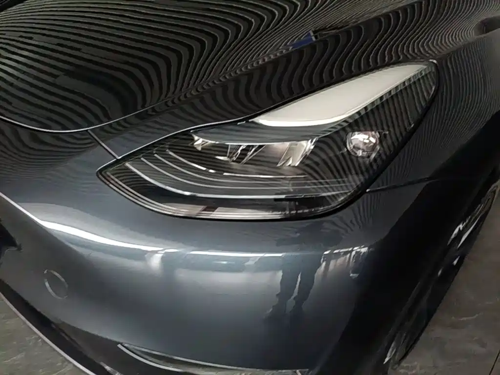 Tesla Model Y — фото 24