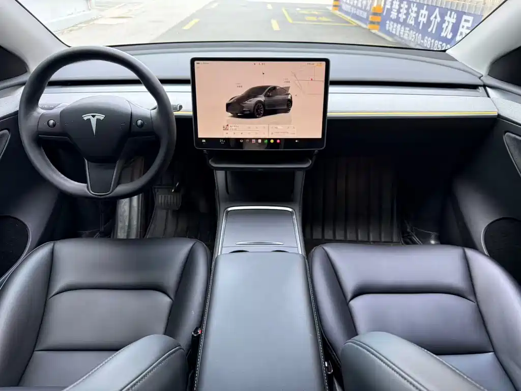 Tesla Model Y — фото 7