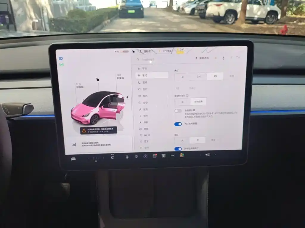 Tesla Model Y — фото 13